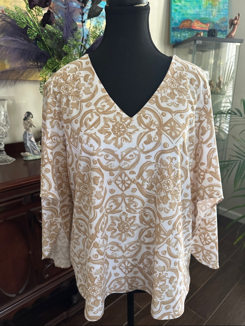 Jude Connally White and Tan V-Neck Ornamental Print Tunic